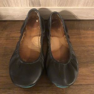 Matte black Tieks